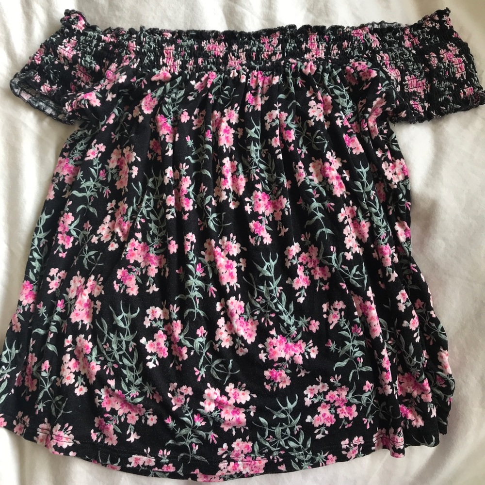 floral shirt